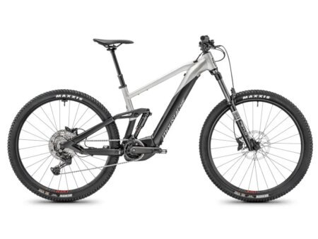 Moustache Trail 150.4 M 750WH Heren Silver 2025